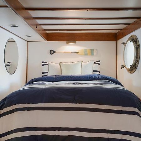 세인트폴 The Covington Houseboat B&B 외부 사진