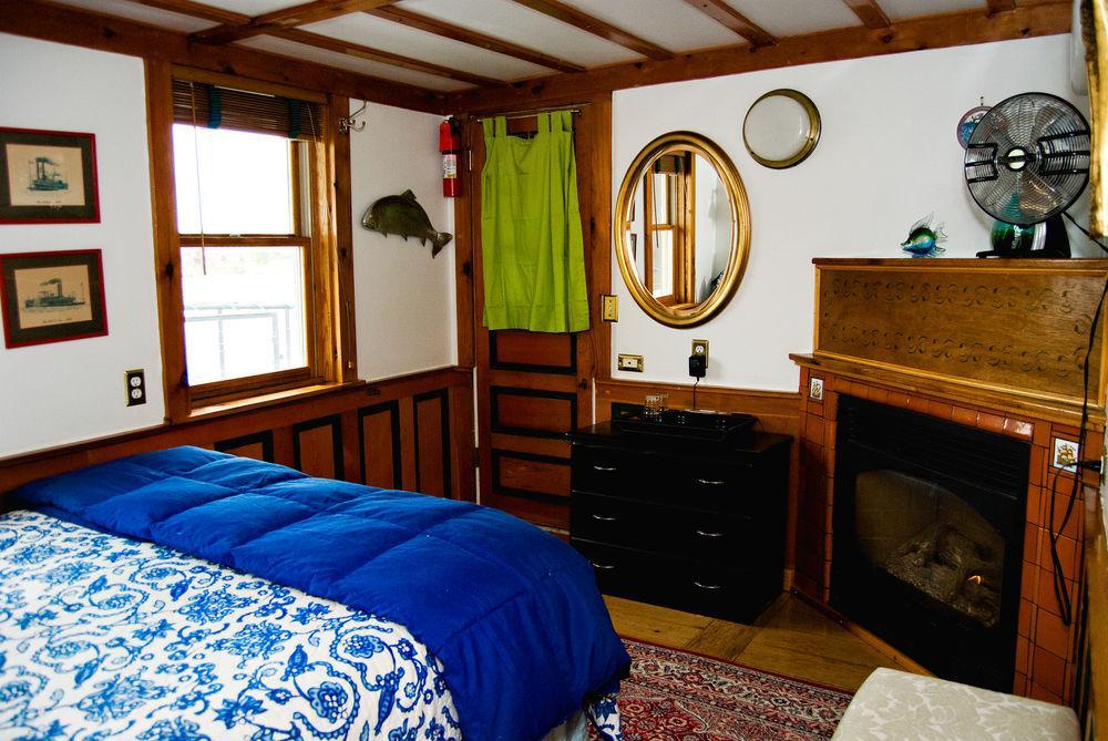 세인트폴 The Covington Houseboat B&B 외부 사진