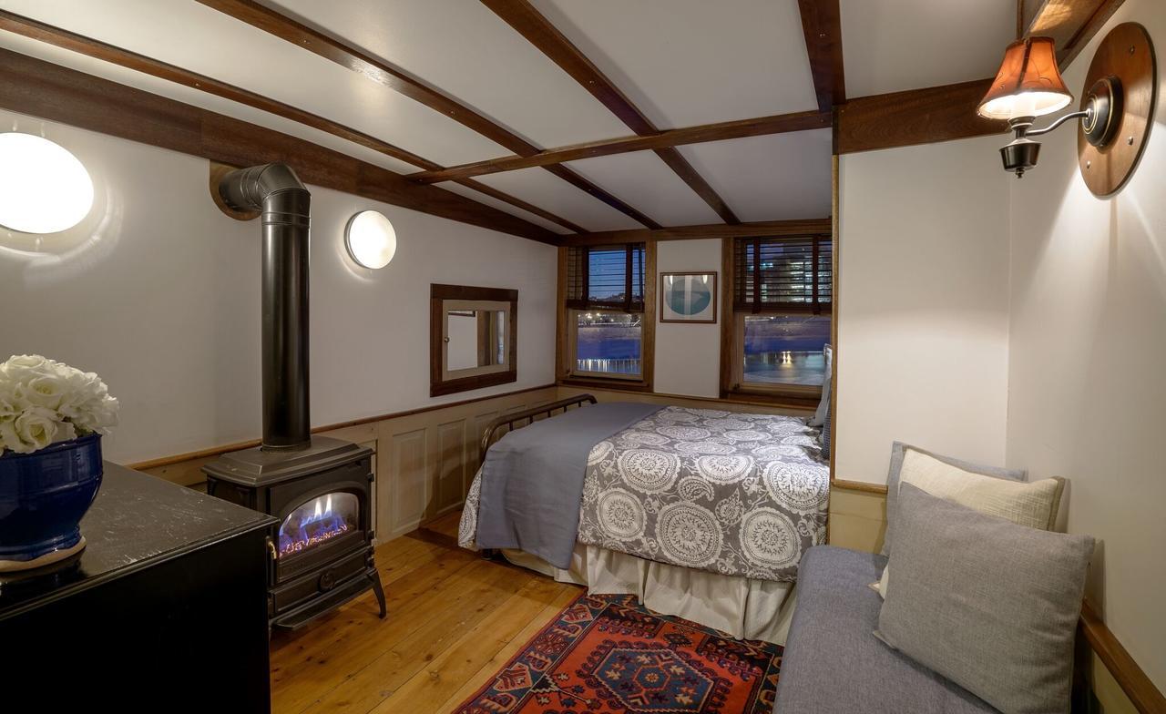 세인트폴 The Covington Houseboat B&B 외부 사진